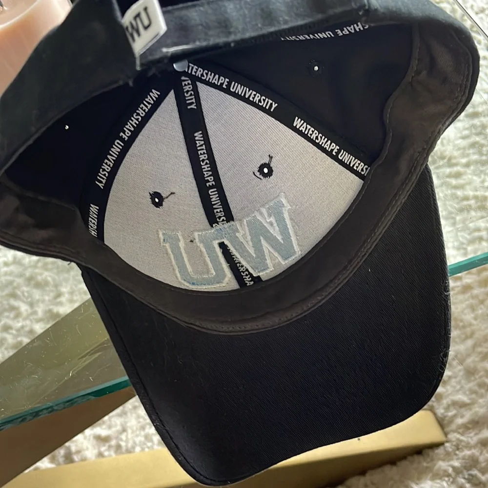 Never Worn- WU Baseball Cap - Picture 2 of 3